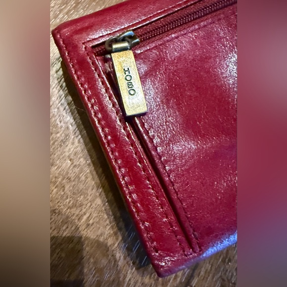 Hobo Continental Leather Wallet - Picture 5 of 7